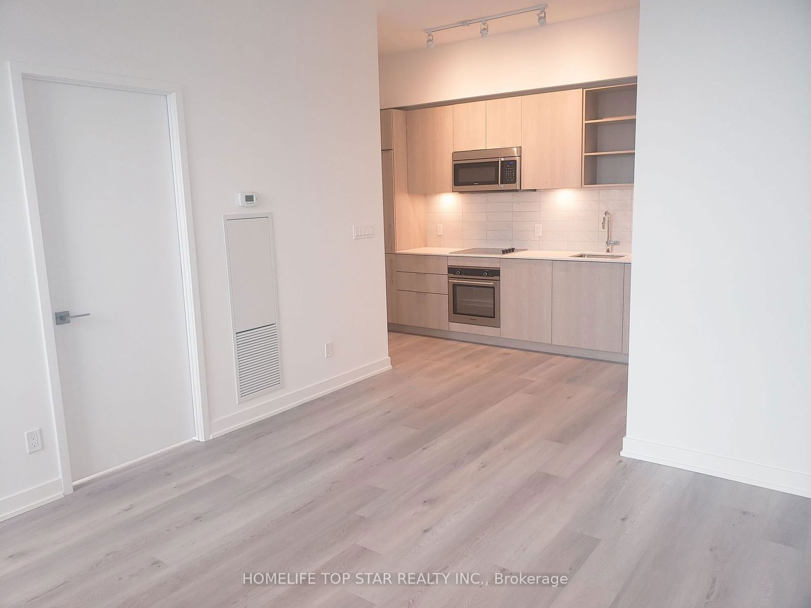 50 Ordnance St, unit 3405 for rent