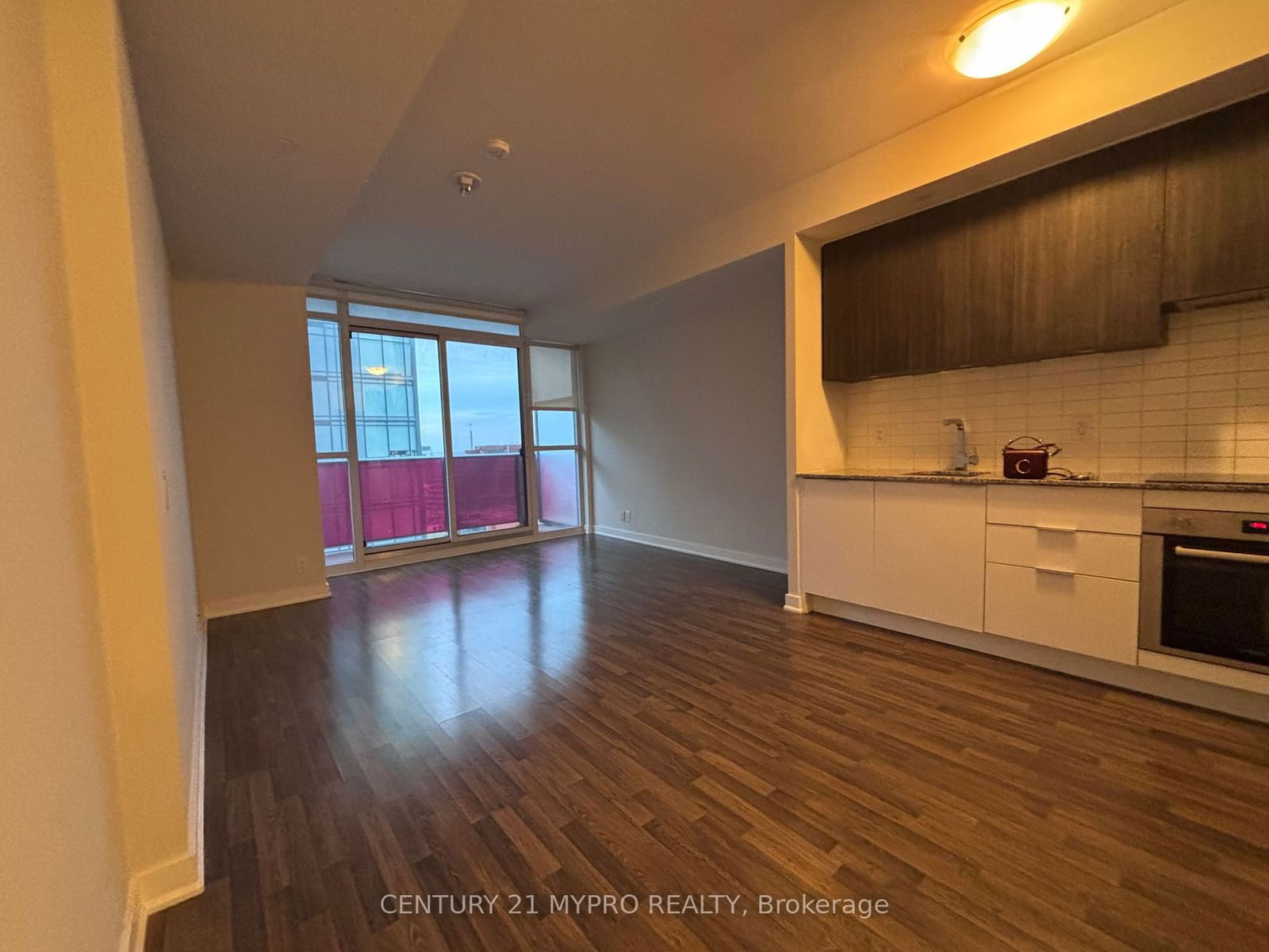 120 Parliament St, unit 1807 for rent