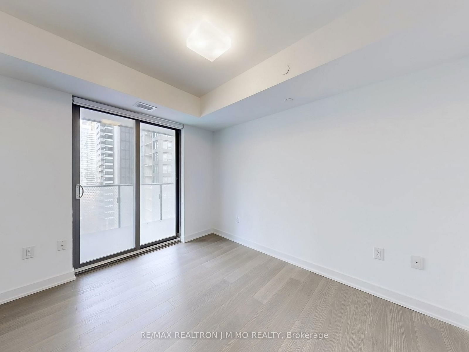 11 Wellesley St W, unit 1208 for sale