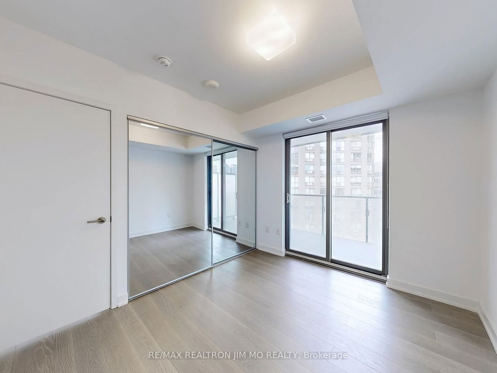 11 Wellesley St W, unit 1208 for sale