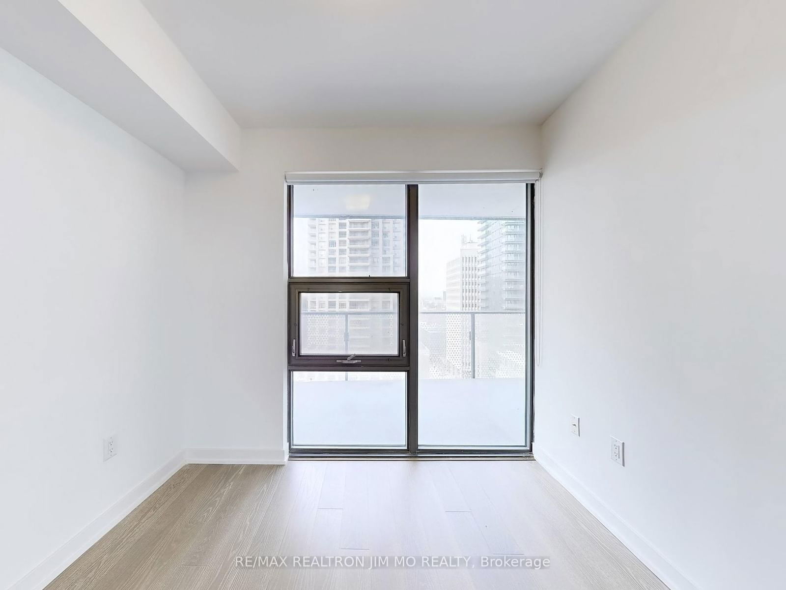 11 Wellesley St W, unit 1208 for sale