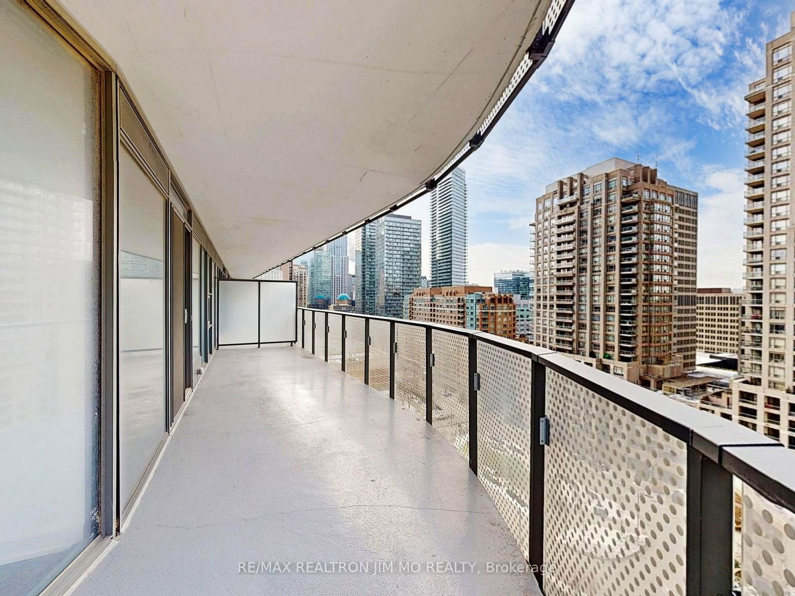 11 Wellesley St W, unit 1208 for sale