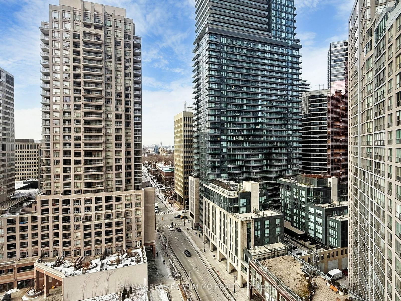 11 Wellesley St W, unit 1208 for sale