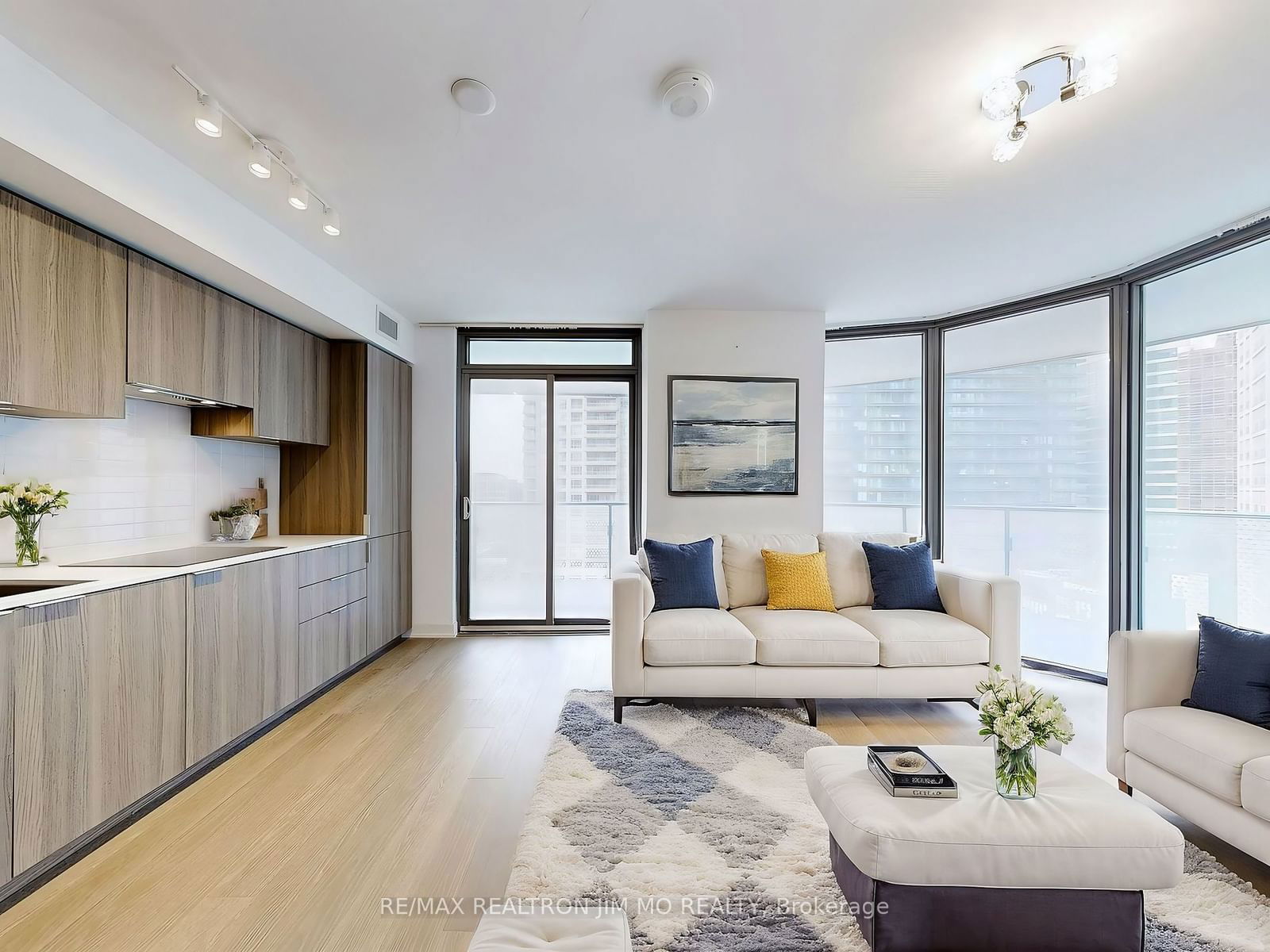 11 Wellesley St W, unit 1208 for sale