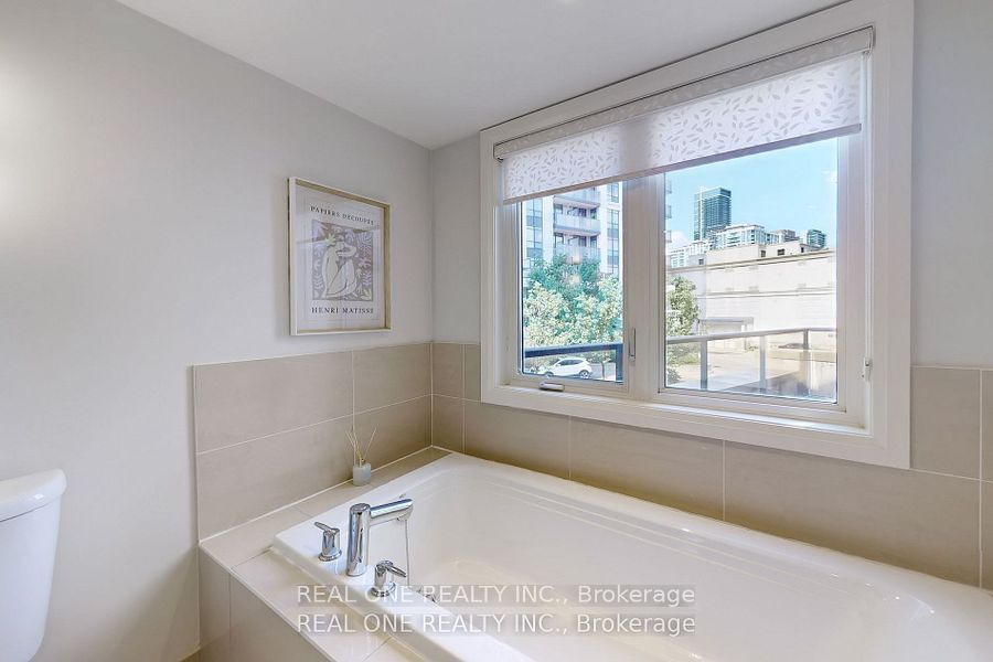 115 Harrison Garden Blvd, unit Th 49 for sale