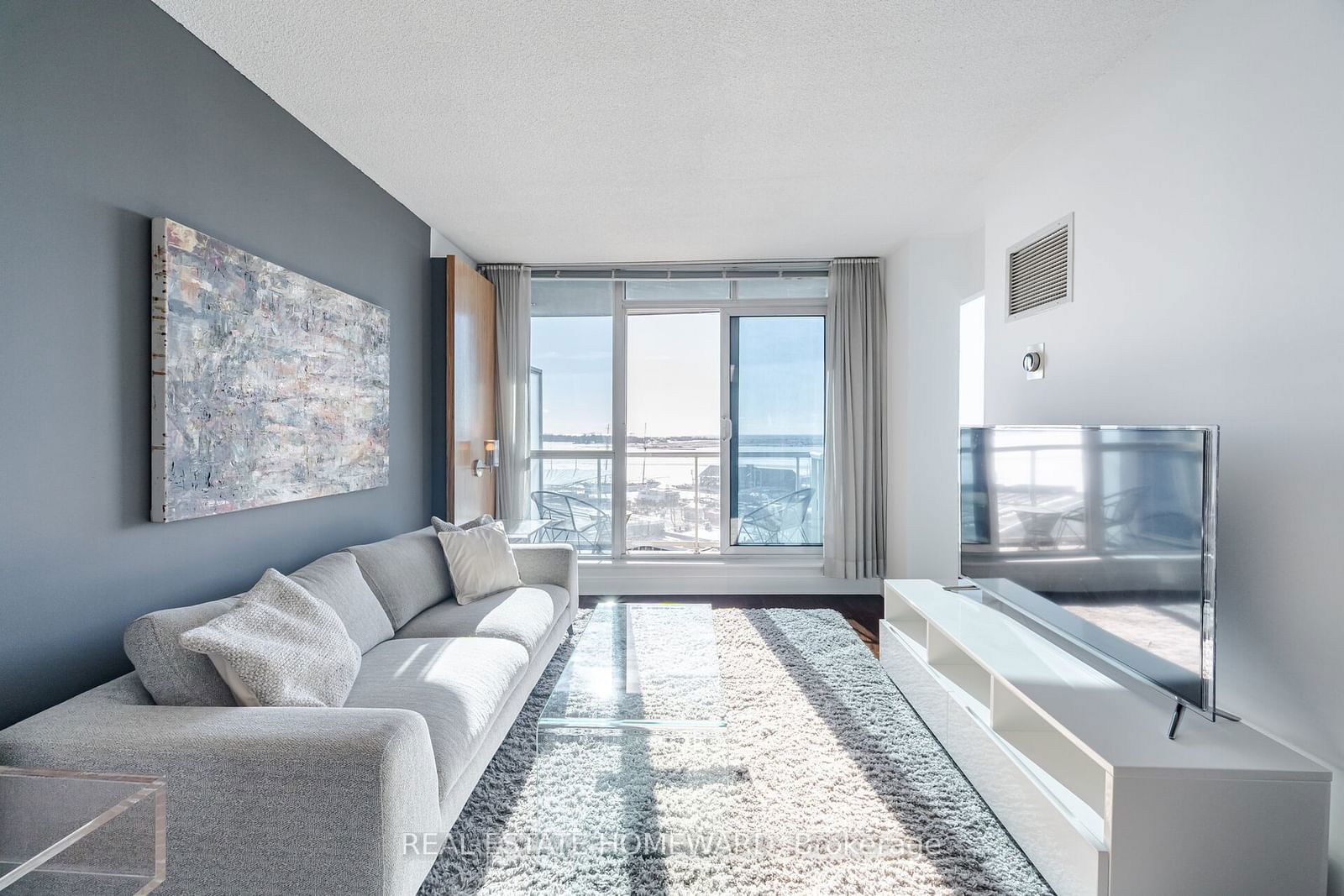 218 Queens Quay W, unit 909 for sale