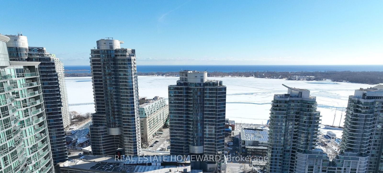 218 Queens Quay W, unit 909 for sale