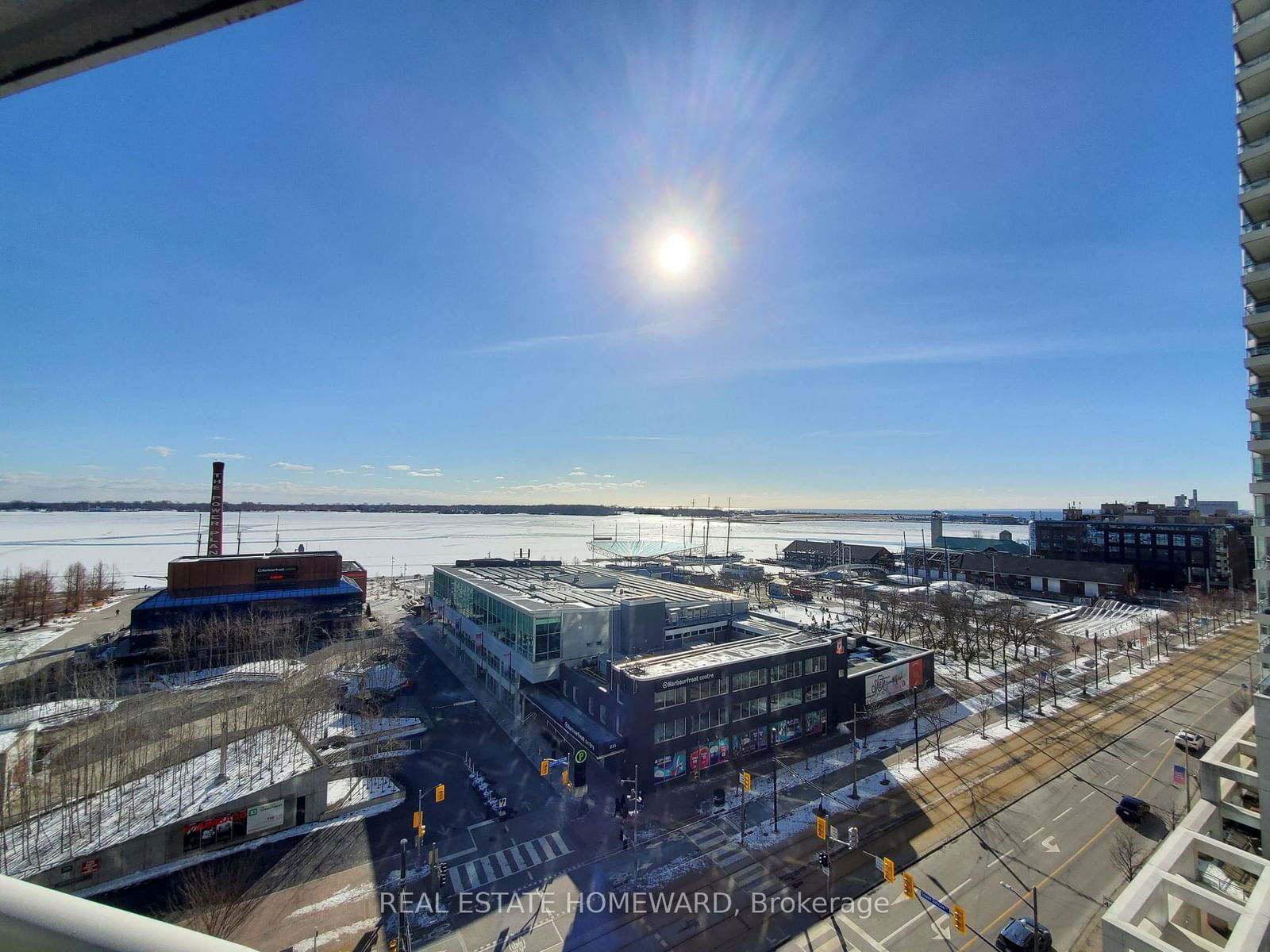 218 Queens Quay W, unit 909 for sale