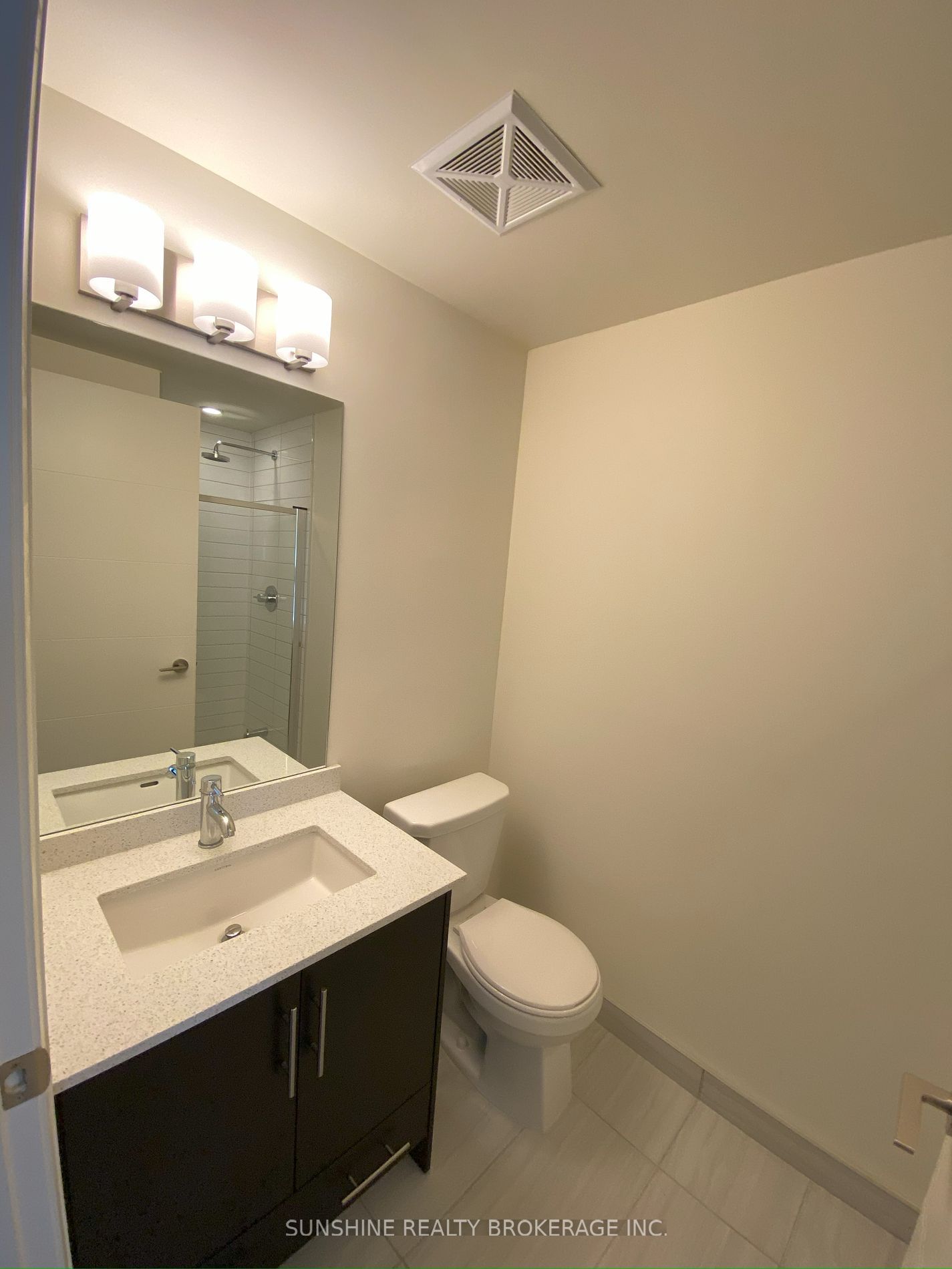 460 Adelaide St E, unit 518 for rent