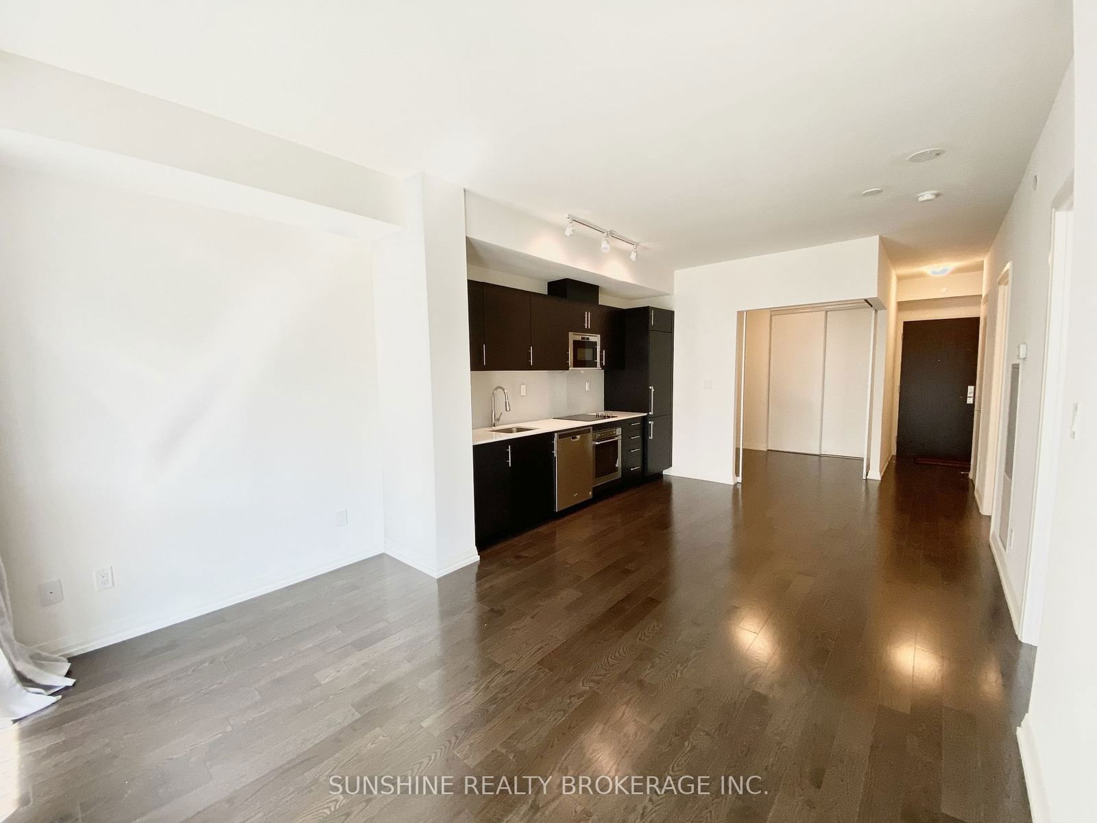 460 Adelaide St E, unit 518 for rent