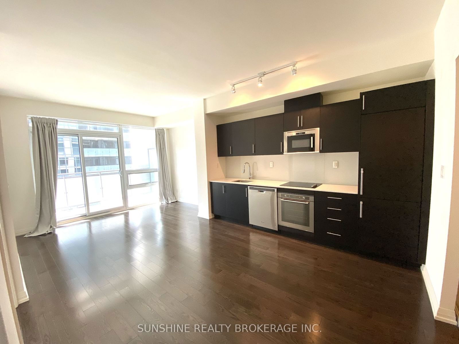 460 Adelaide St E, unit 518 for rent