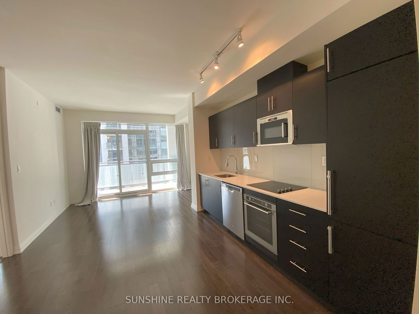 460 Adelaide St E, unit 518 for rent