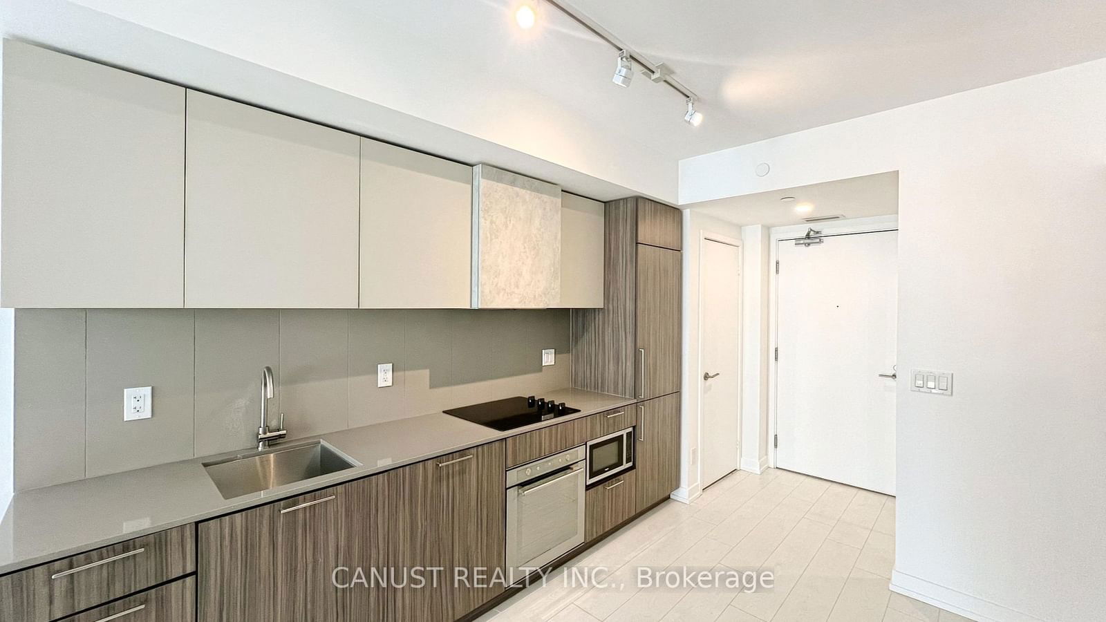 19 Western Battery Rd, unit 3102 for rent