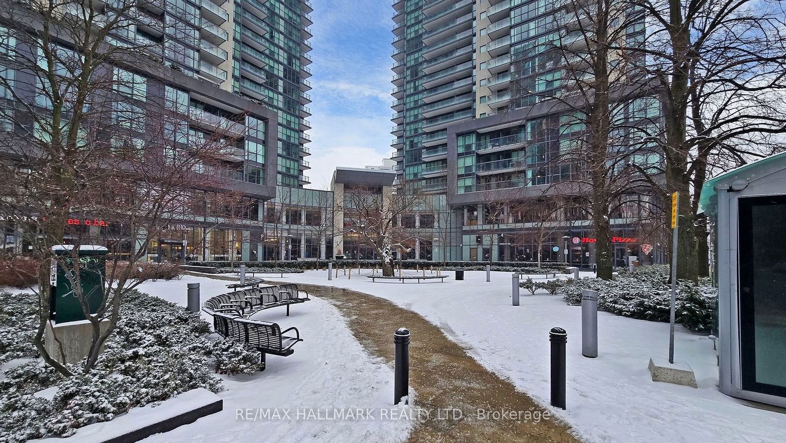 5168 Yonge St, unit 711 for sale