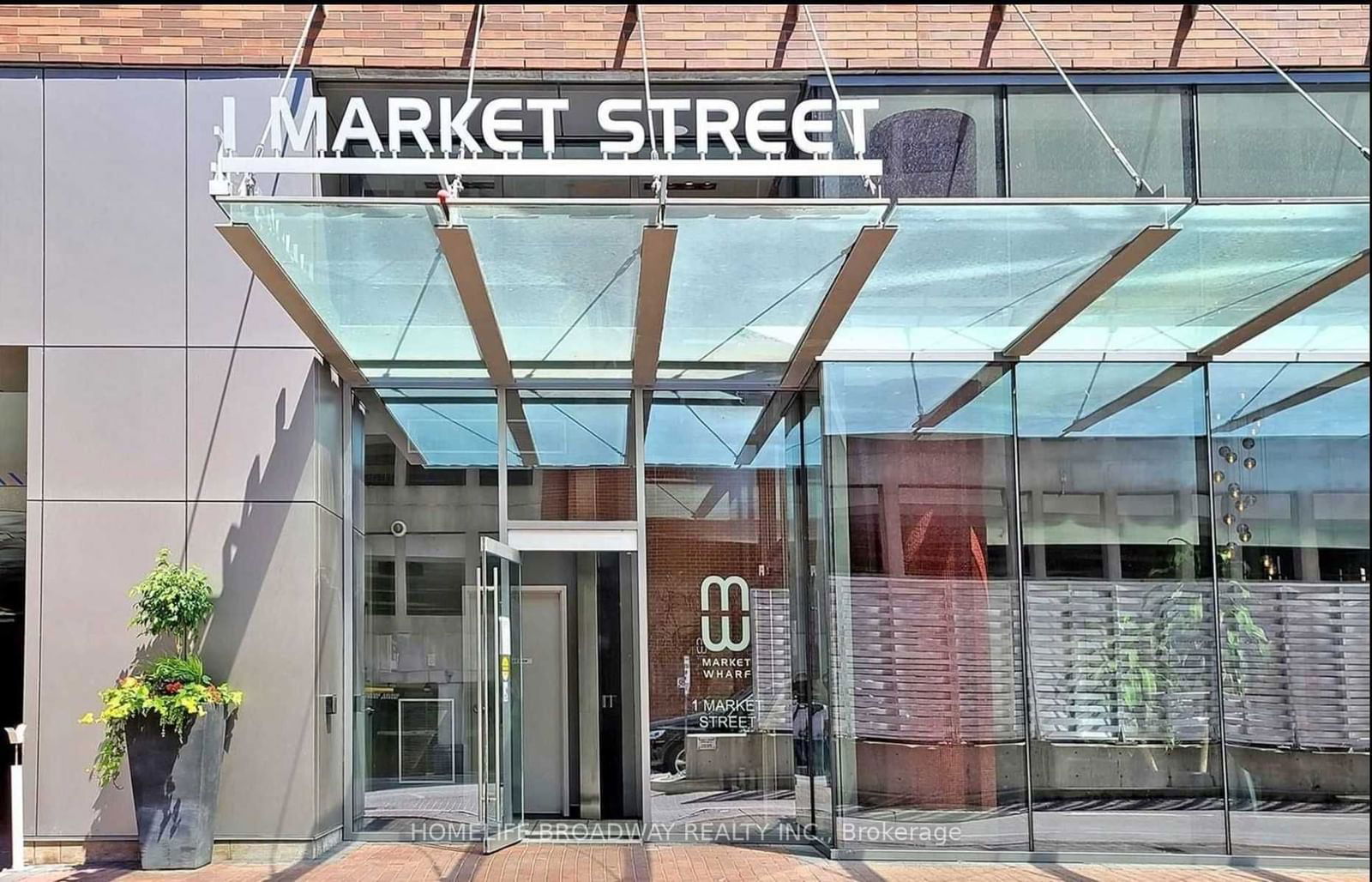 1 Market St, unit 416 for rent