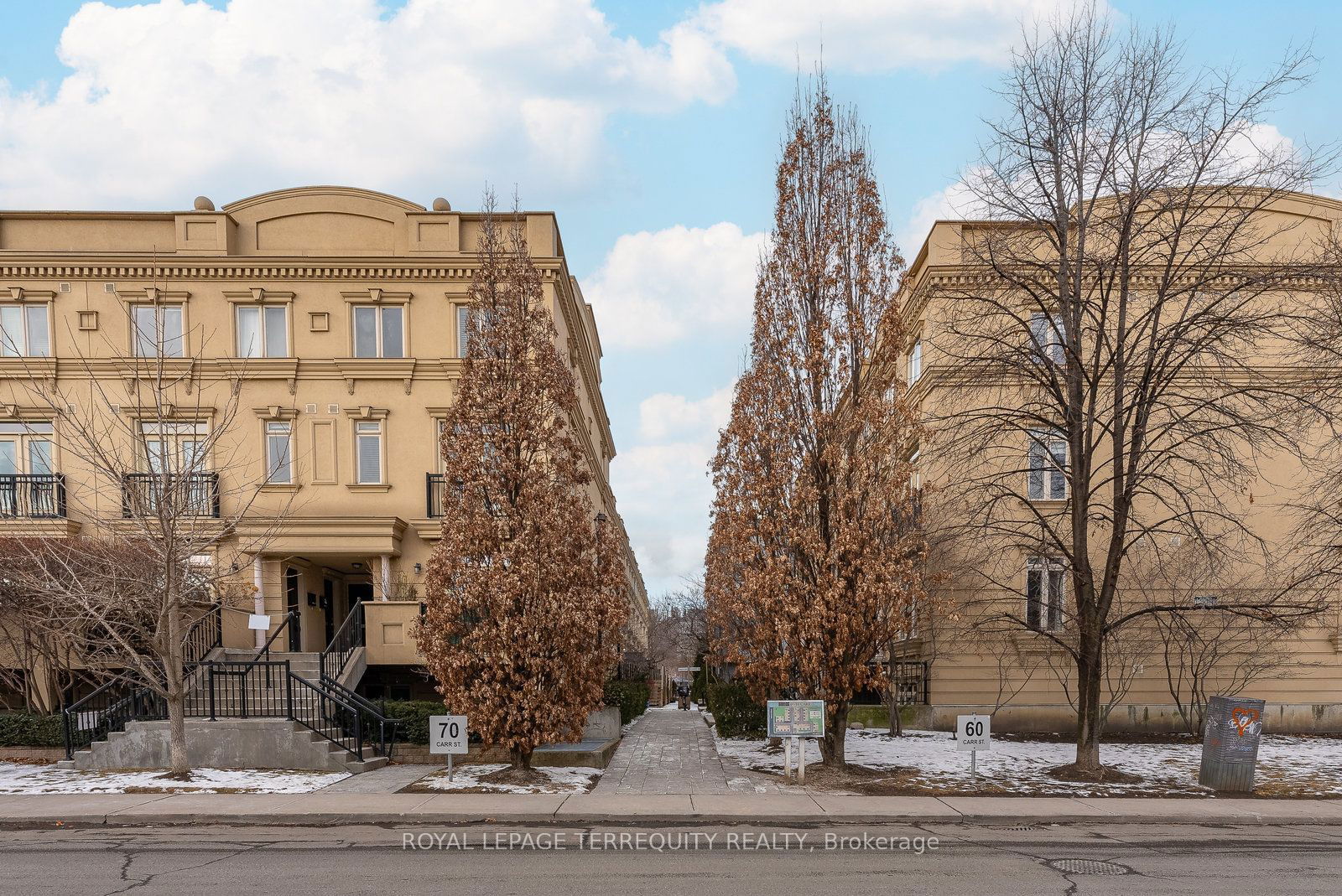 The Gardens at Queen Townhouses, Downtown, Toronto