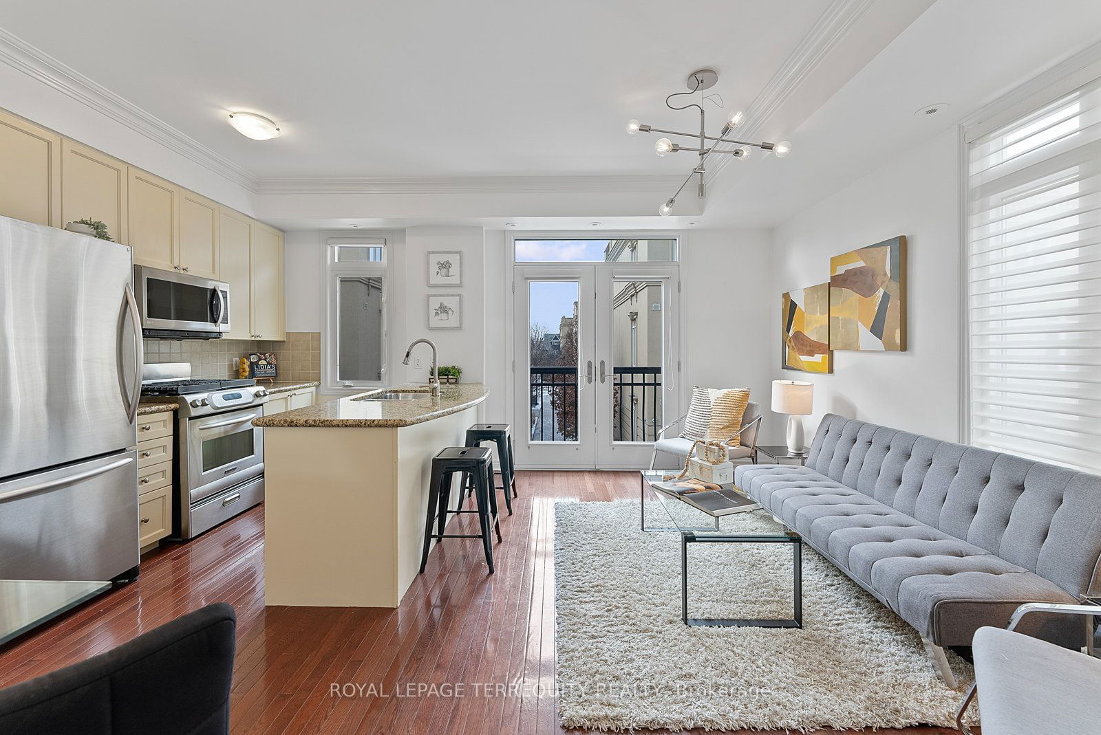 60 Carr St, unit 11 for sale