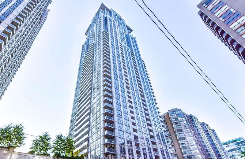 761 bay St, unit 305 for rent