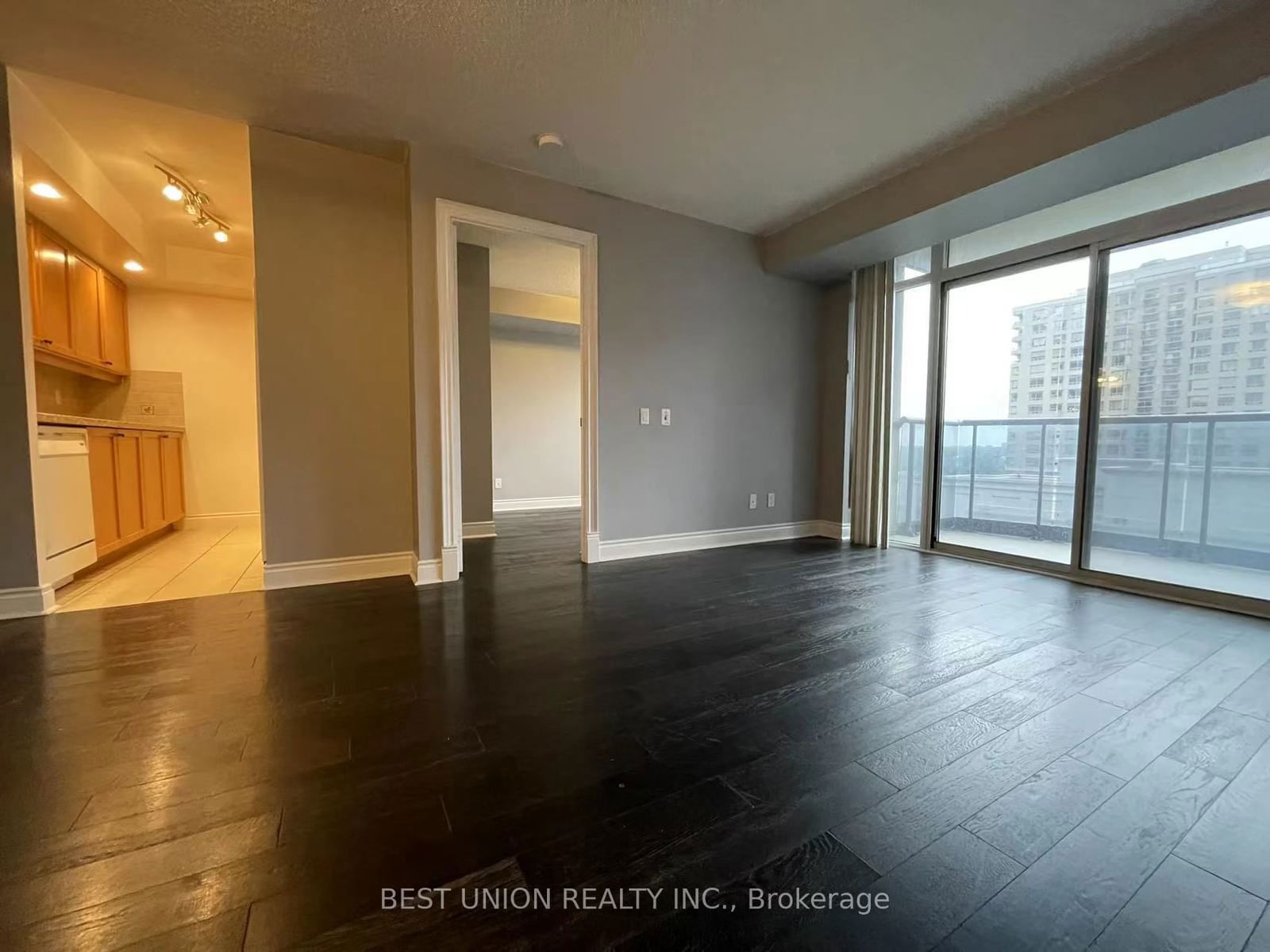 10 Northtown Way, unit 1108 for rent