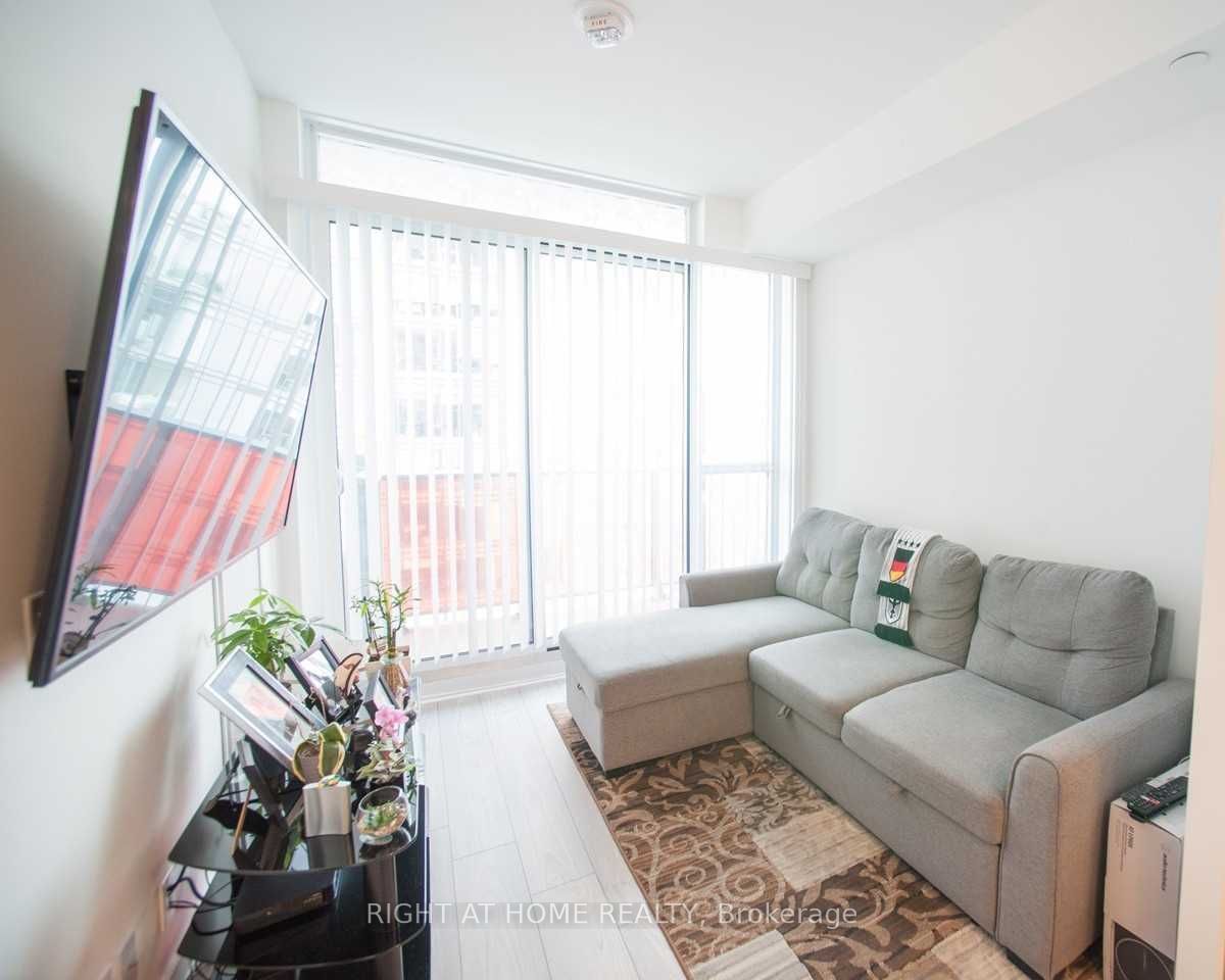 120 Parliament St, unit 1506 for rent