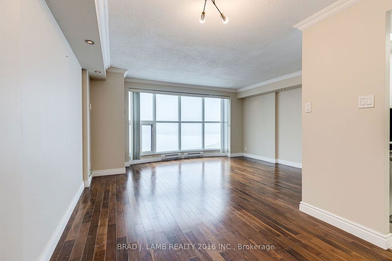 99 Harbour St, unit 3303 for rent