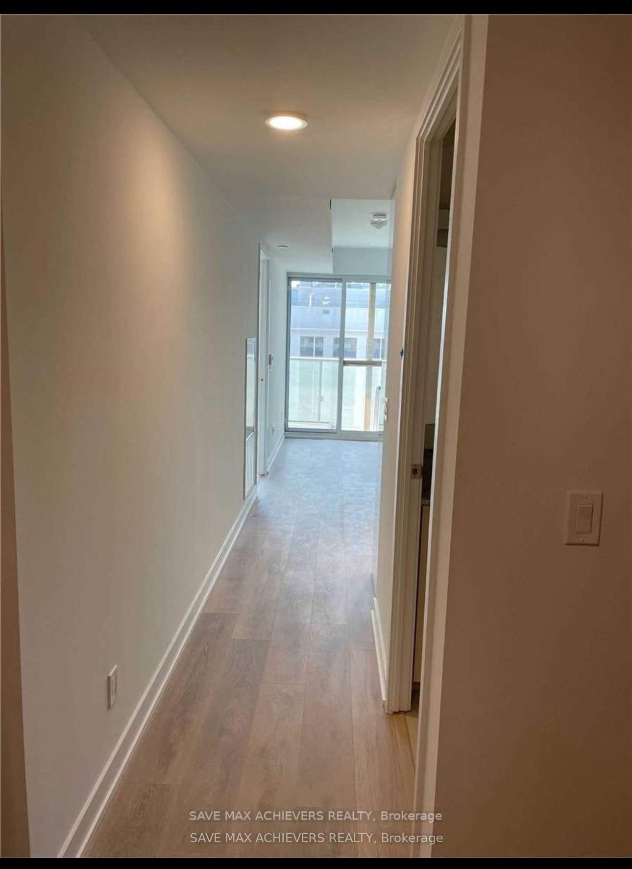 501 Yonge St, unit 1410 for rent