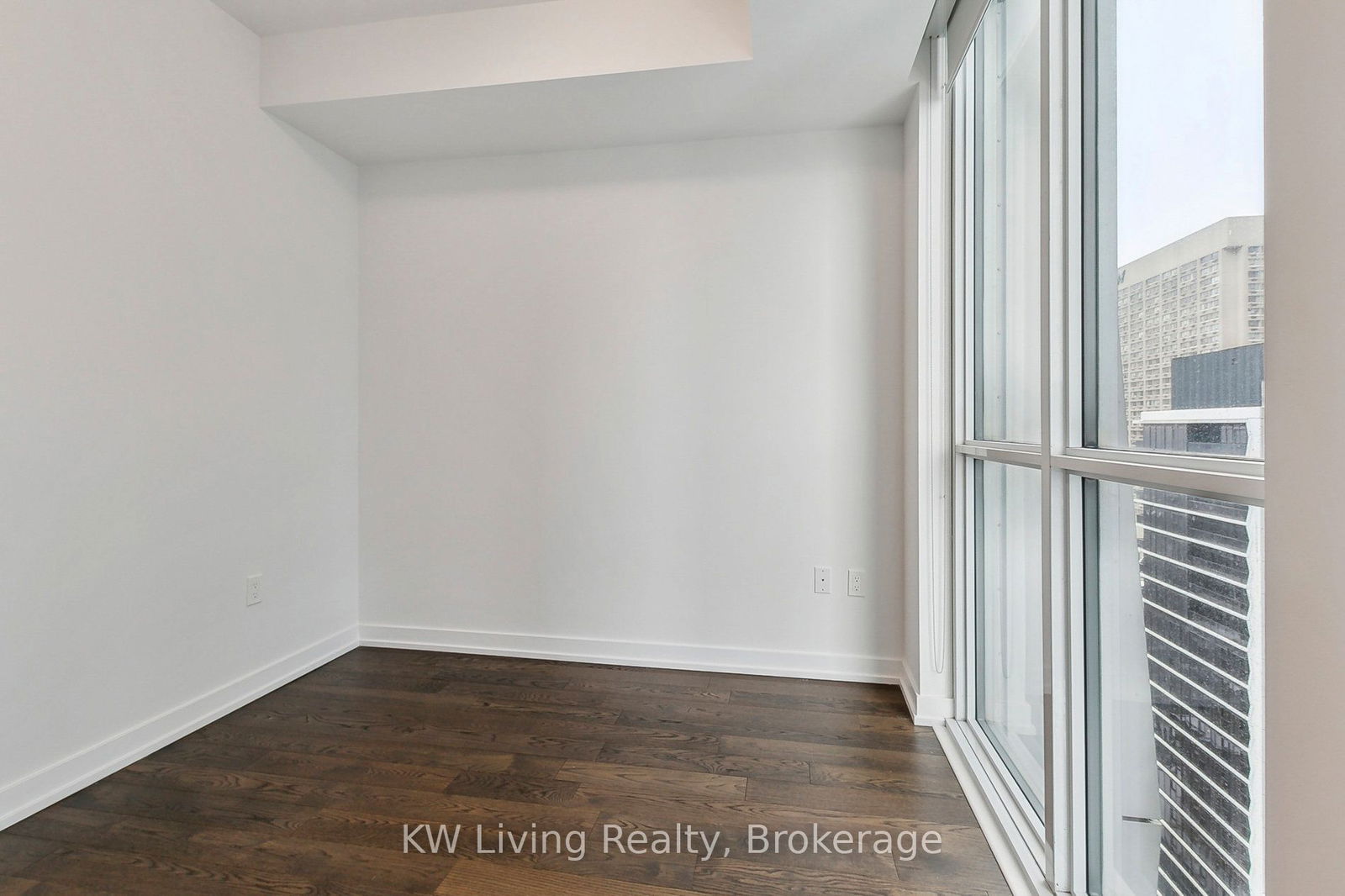 1 Yorkville Ave, unit 2412 for rent