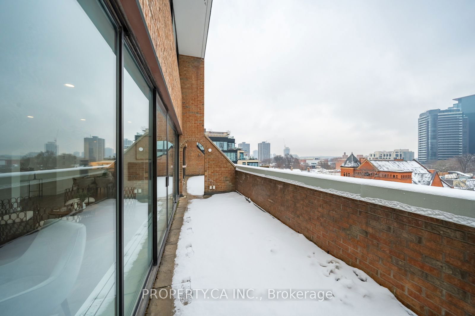 Residences at Hazelton Lanes, Downtown, Toronto