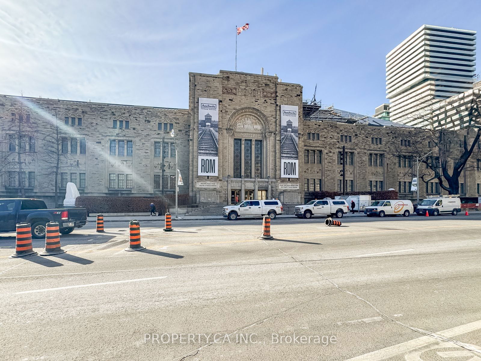 Residences at Hazelton Lanes, Downtown, Toronto