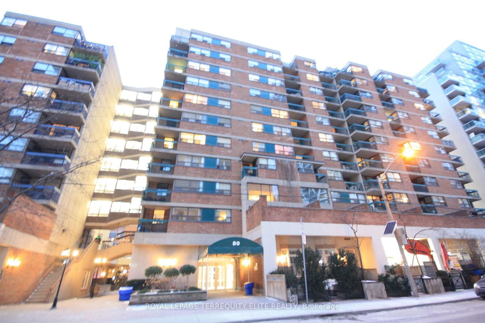 80 St Patrick St, unit 622 for rent