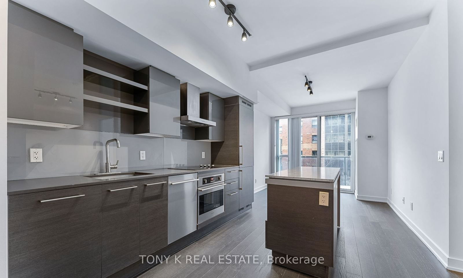 1030 King St W, unit 406 for sale