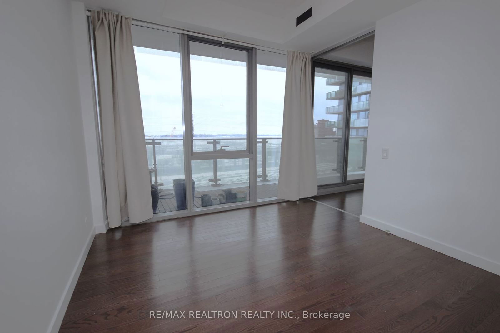 390 Cherry St, unit 710 for rent