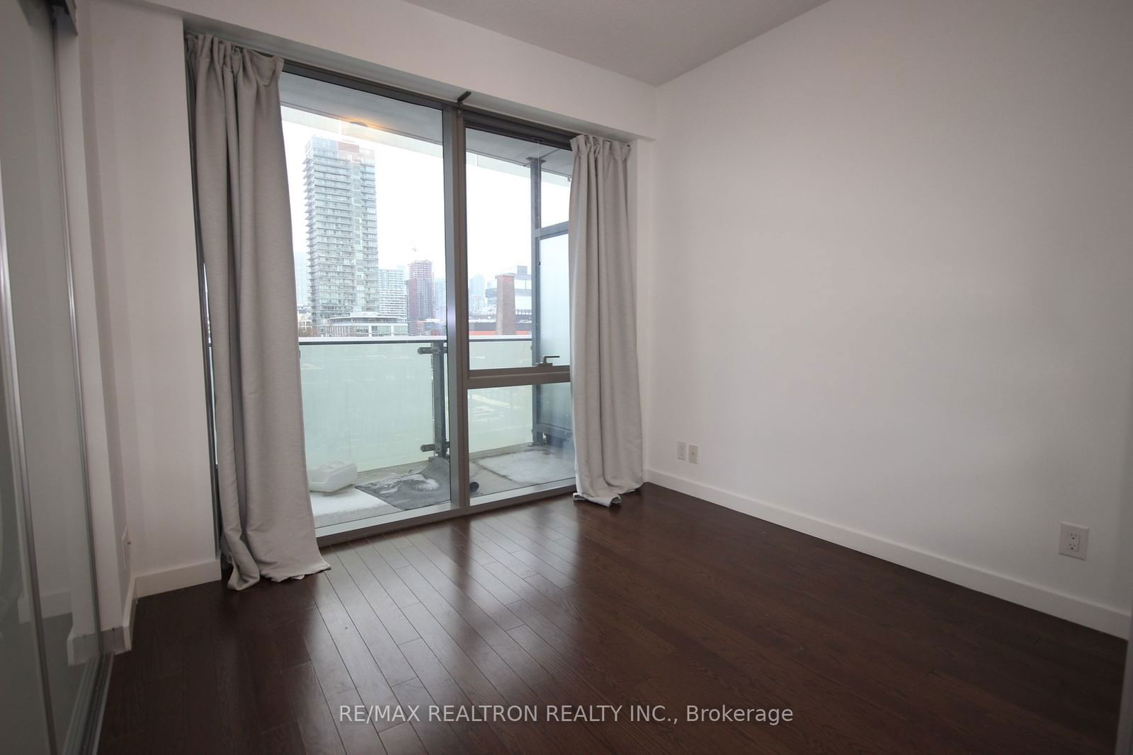 390 Cherry St, unit 710 for rent