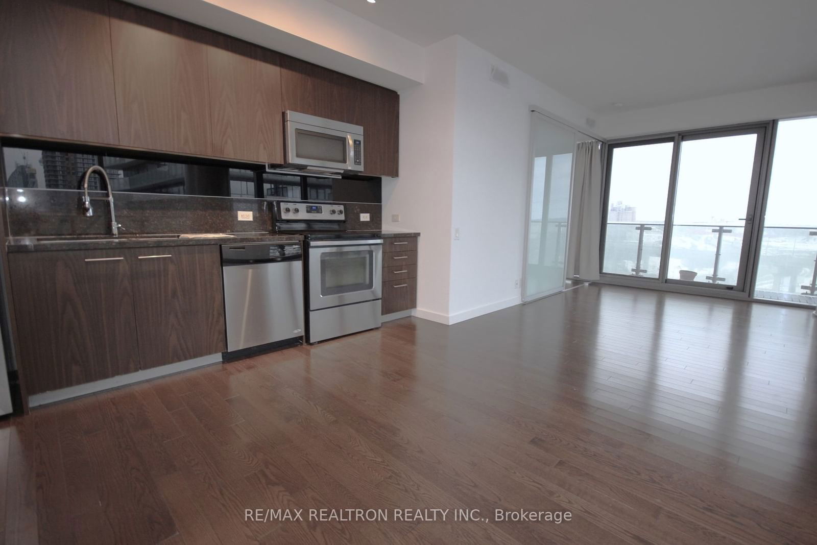 390 Cherry St, unit 710 for rent