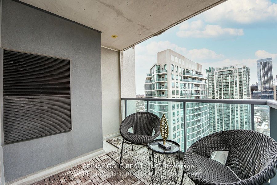 30 Harrison Garden Blvd N, unit 2310 for sale