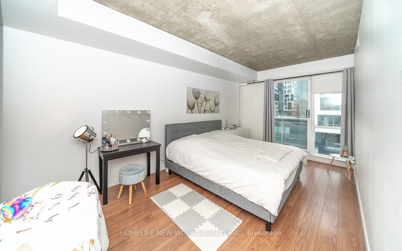 38 Niagara St, unit PH03 for sale