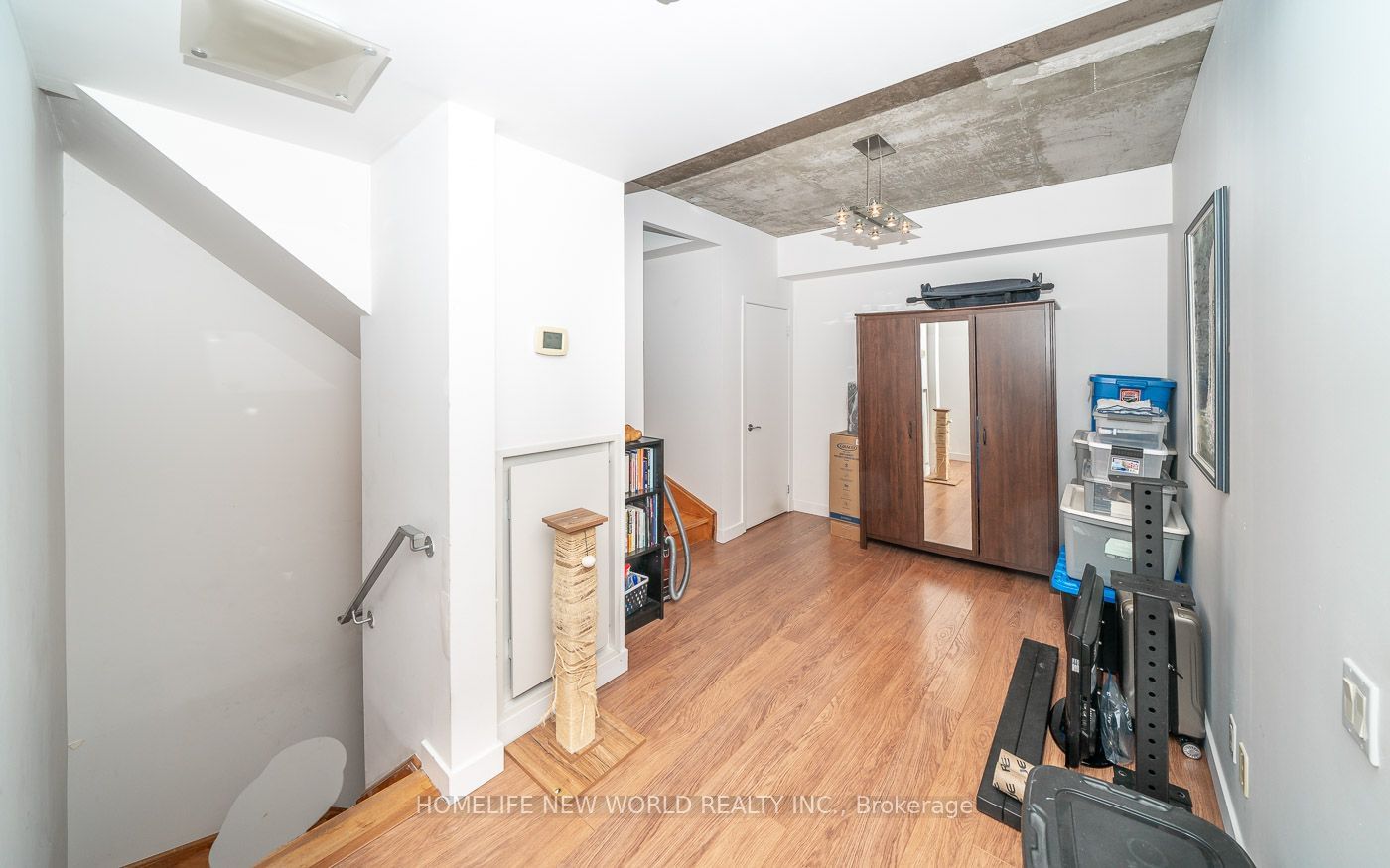 38 Niagara St, unit PH03 for sale