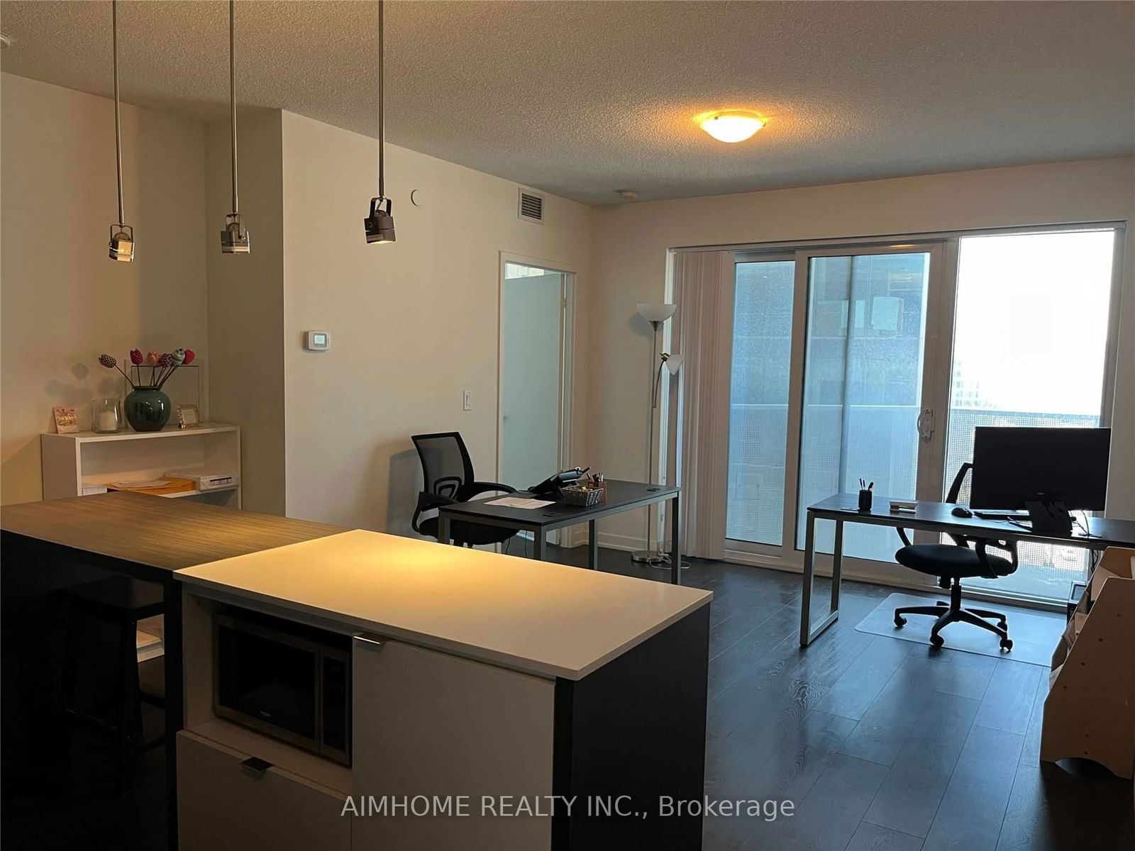 100 Harbour St, unit 1201 for rent