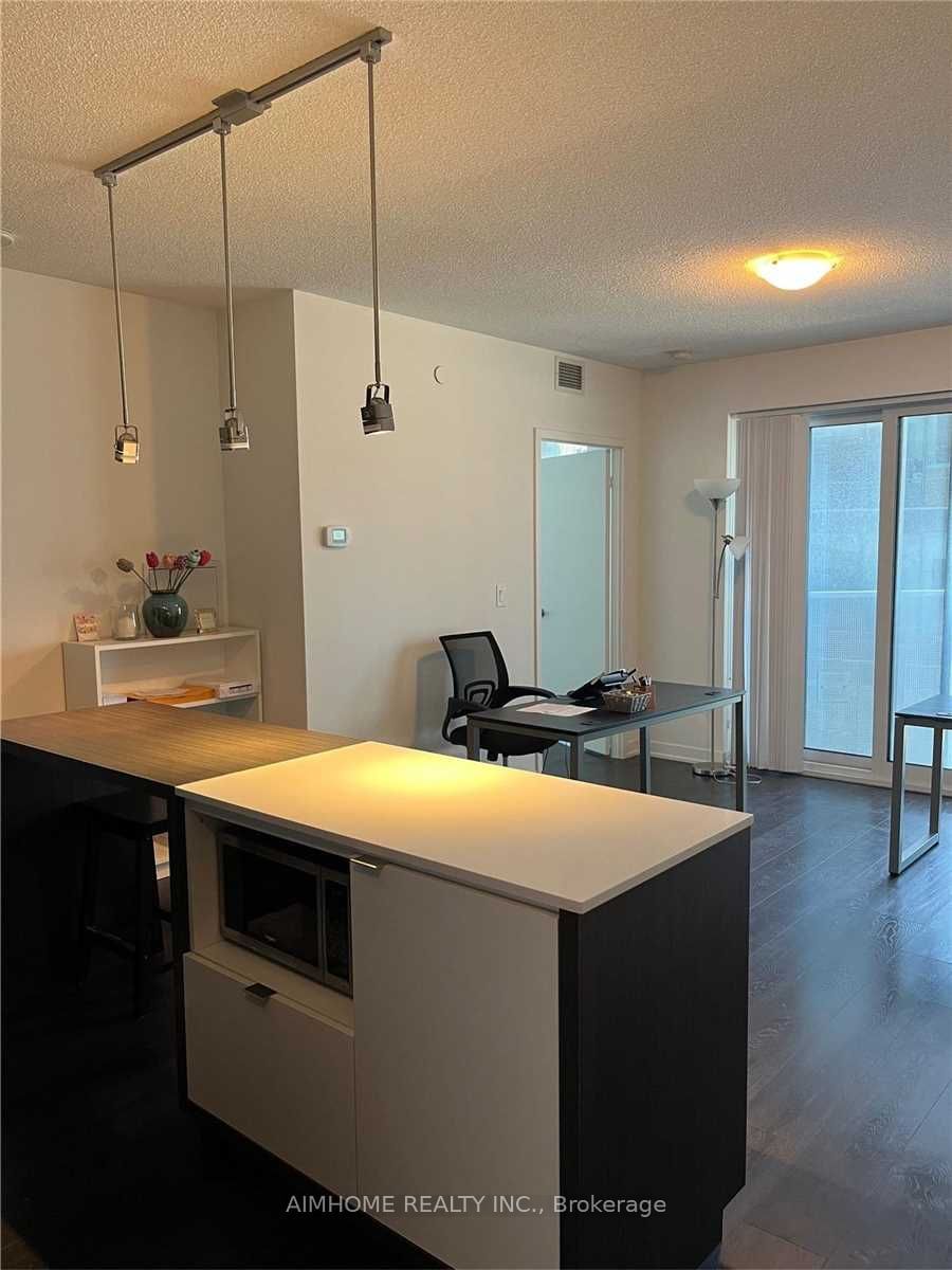 100 Harbour St, unit 1201 for rent