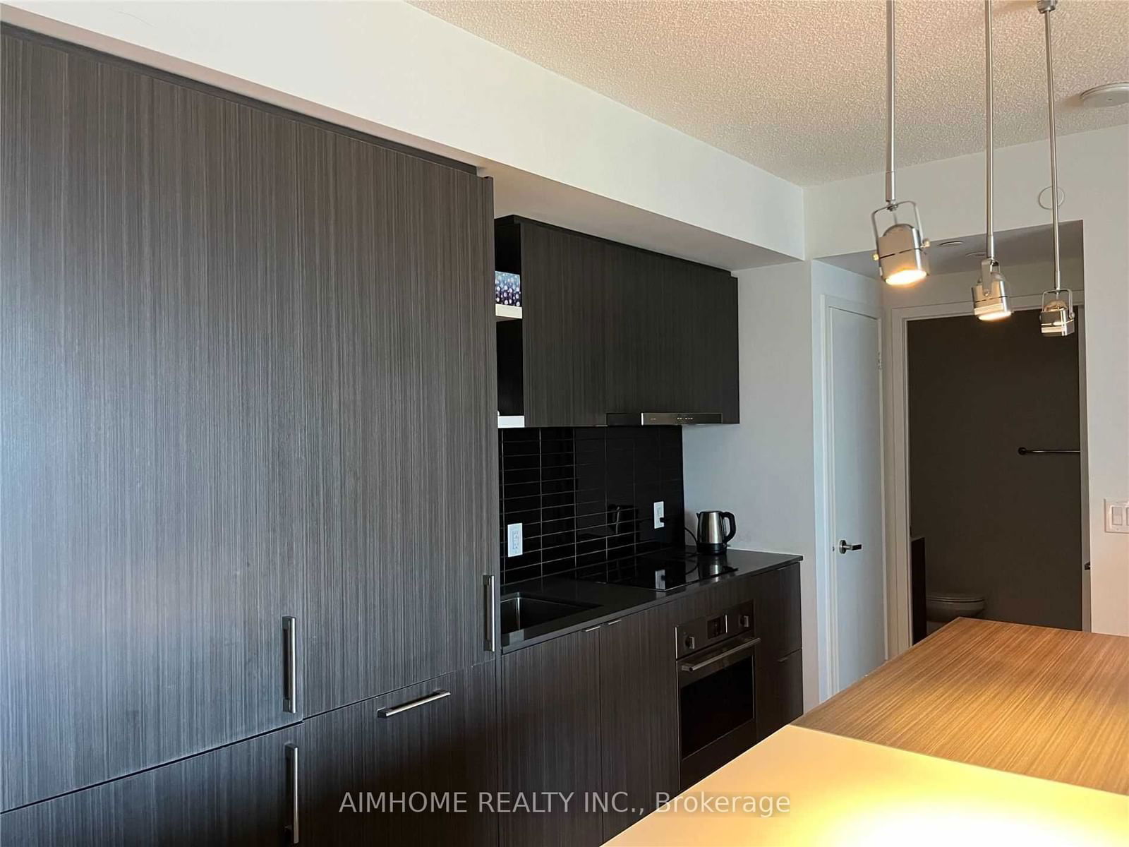 100 Harbour St, unit 1201 for rent