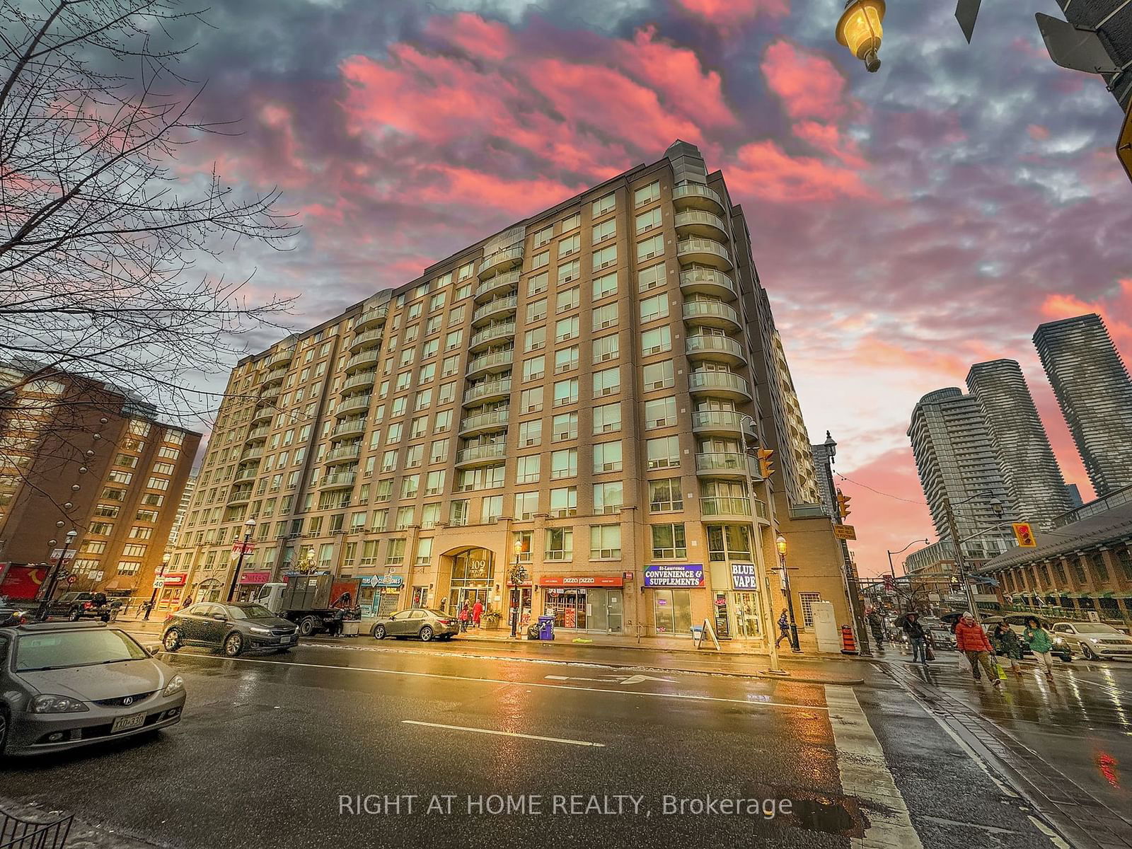 109 Front St E, unit 303 for sale