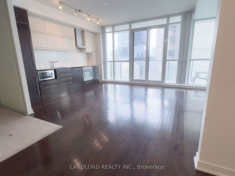 770 Bay St, unit 2007 for rent