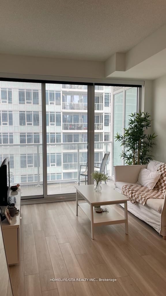 17 Bathurst St, unit 3105 for rent