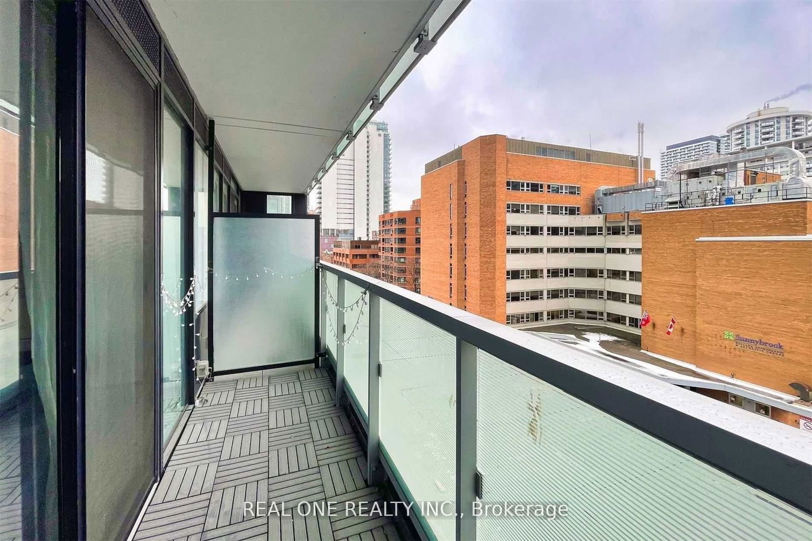 28 Wellesley St E, unit 503 for rent