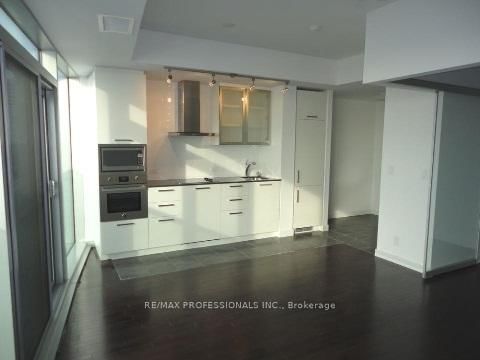 12 York St, unit 3506 for rent