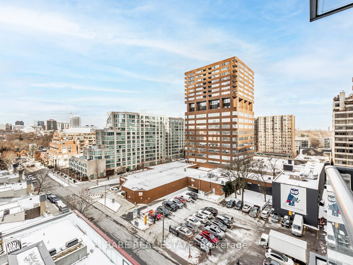 32 Davenport Rd, unit 803 for rent