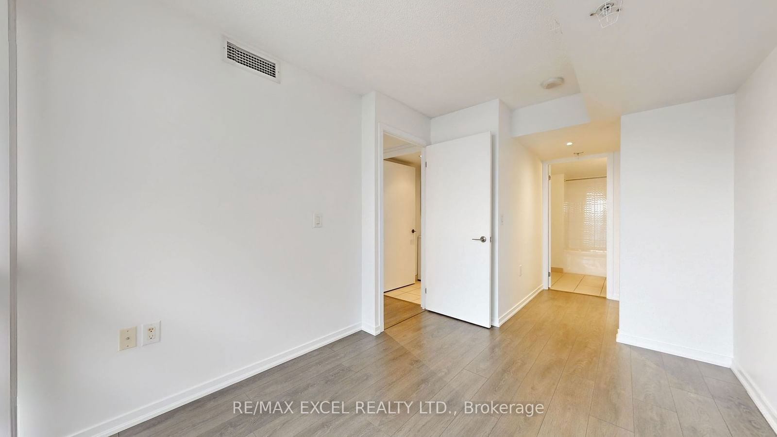 36 Lisgar St, unit 1920 for rent