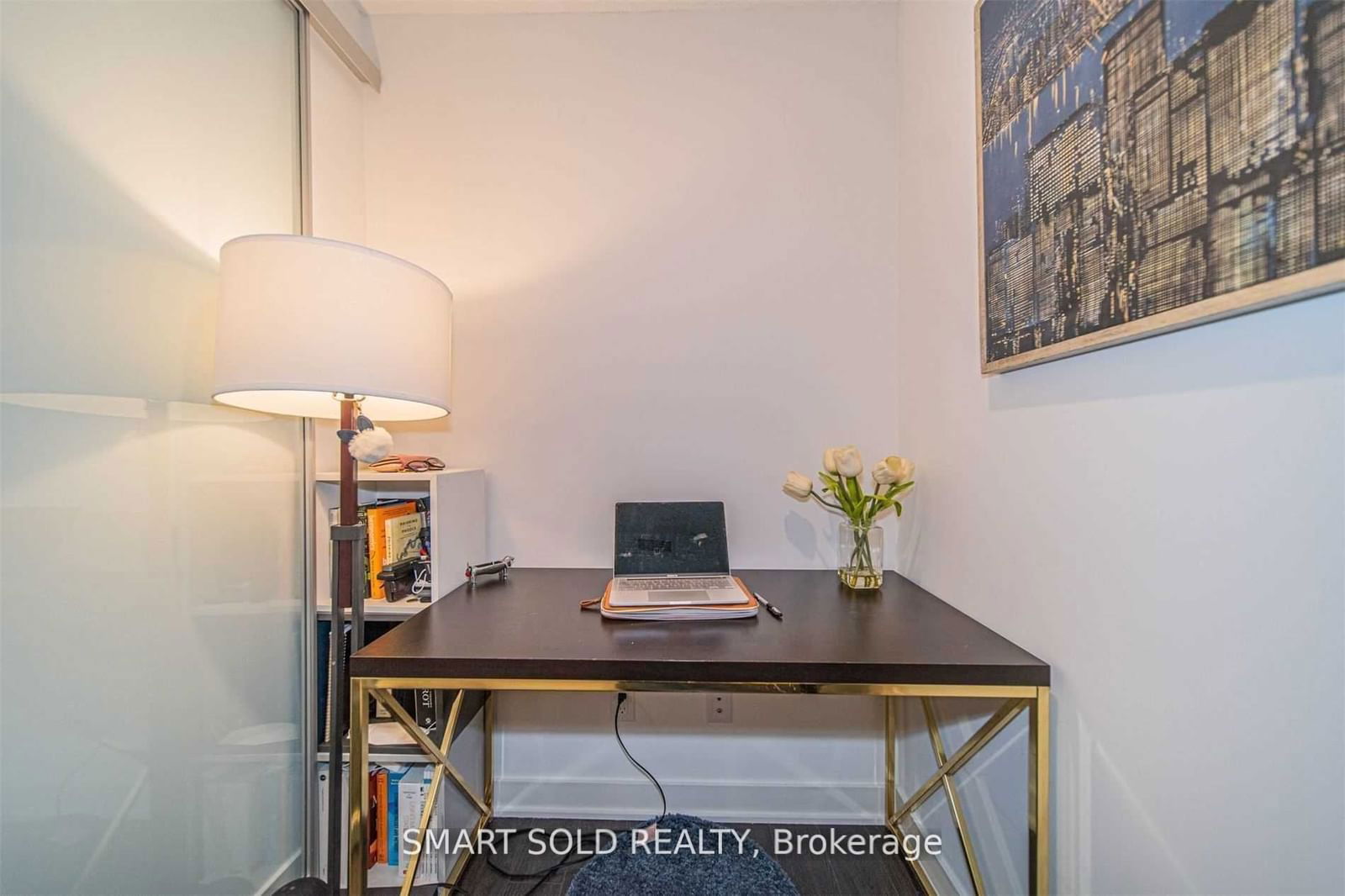 17 Bathurst St, unit 2012 for rent