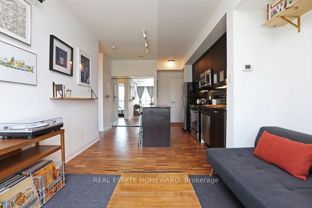 1171 Queen St W, unit 313 for rent