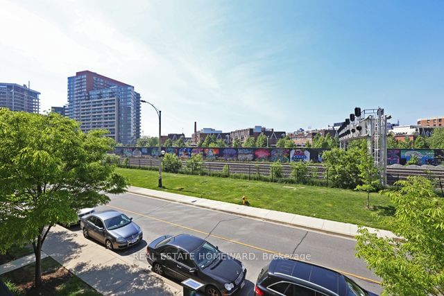 1171 Queen St W, unit 313 for rent